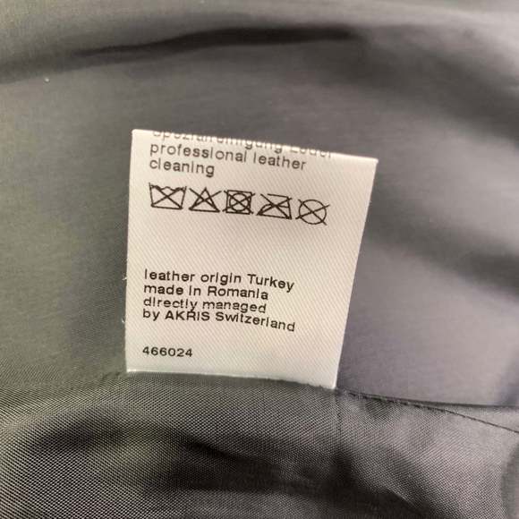 AKRIS Black White Leather Polka Dot Lambskin Biker Jacket - Picture 8 of 8